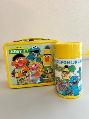 Vintage 1979 Aladdin Industries Sesame Street metal lunchbox & thermos w/ tags
