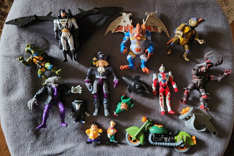 '90's Mixed Action Figure/Toy Lot - Batman, Ultraman, Disney, TMNT, etc.