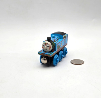 Thomas & Friends Wooden Railway Train Tank - Mud Covered Engine - 2003 EUC