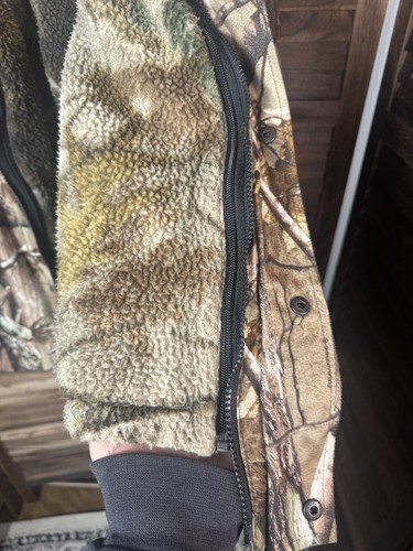Real Tree 2-1 camouflage jacket with removable lining #outdoorjacket #realtree - Picture 2 of 6