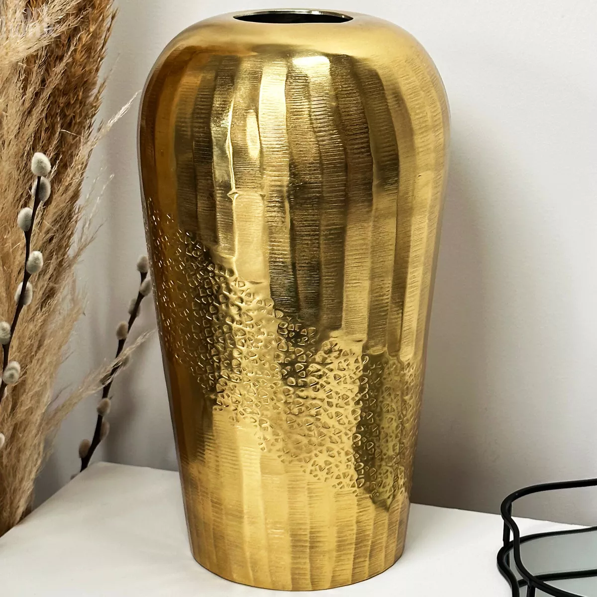 Large gold vase online