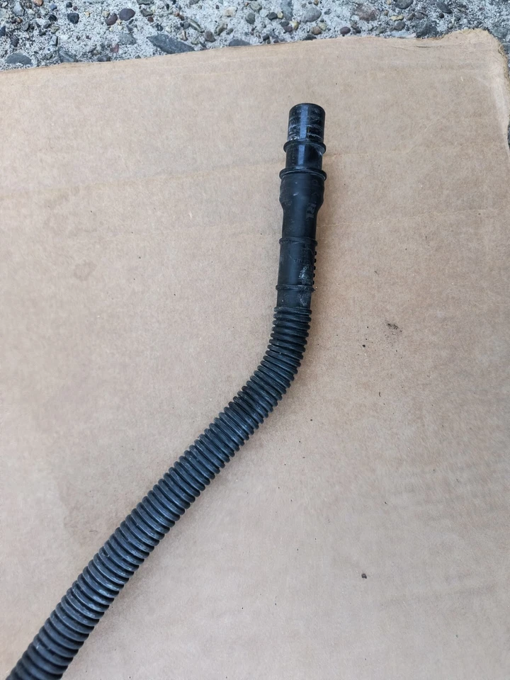 Bote de carbón de vapor combustible TOYOTA PRIUS Prime 16 17 18 19 20 21 22 77740-47110 Foto 4 de 4