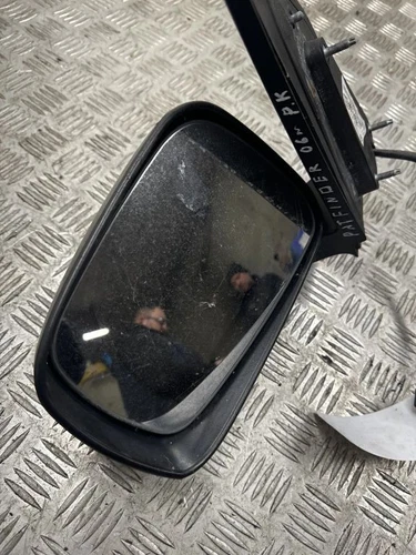 Nissan Pathfinder R51 2006 Left  electric wing mirror RAN32680