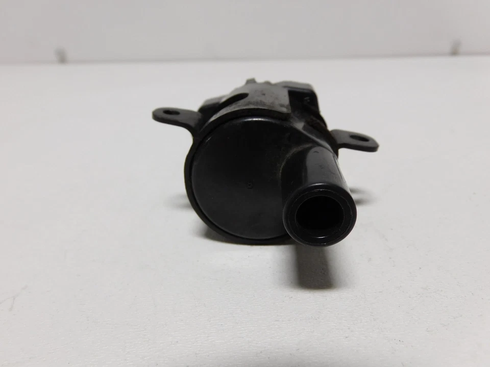 Bobina de encendido 99-07 Chevrolet Silverado 1500 OEM LKQ Foto 4 de 4