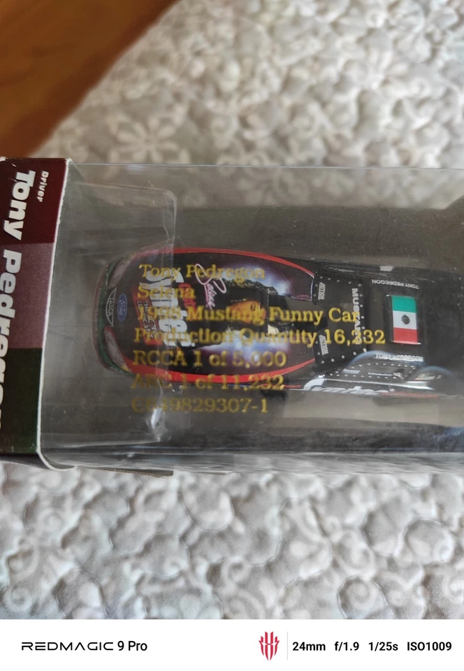 Tony Pedregon 1998 raro limitado 1/64 - Selena Castrol Syntec Mustang coche divertido Foto 3 de 4