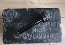 Vintage Valor 1 Gallon Petrol Can With Spout/Handle in  original Condition.