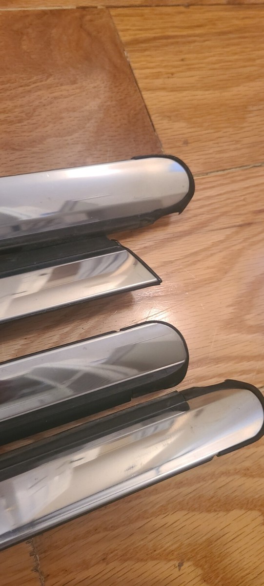 Costcogogo様　専用 05-10 CHRYSLER 300 300C WINDOW TRIM CHROME SWEEP BELT FELT