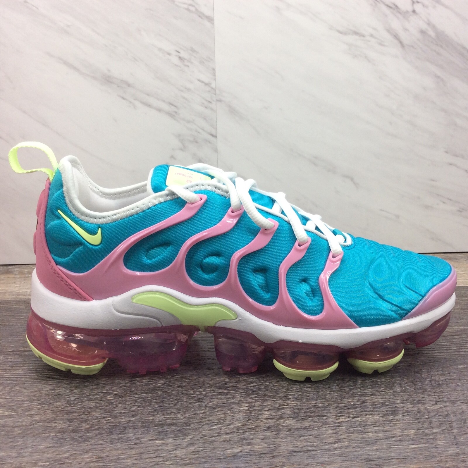 nike vapormax 2020 plus