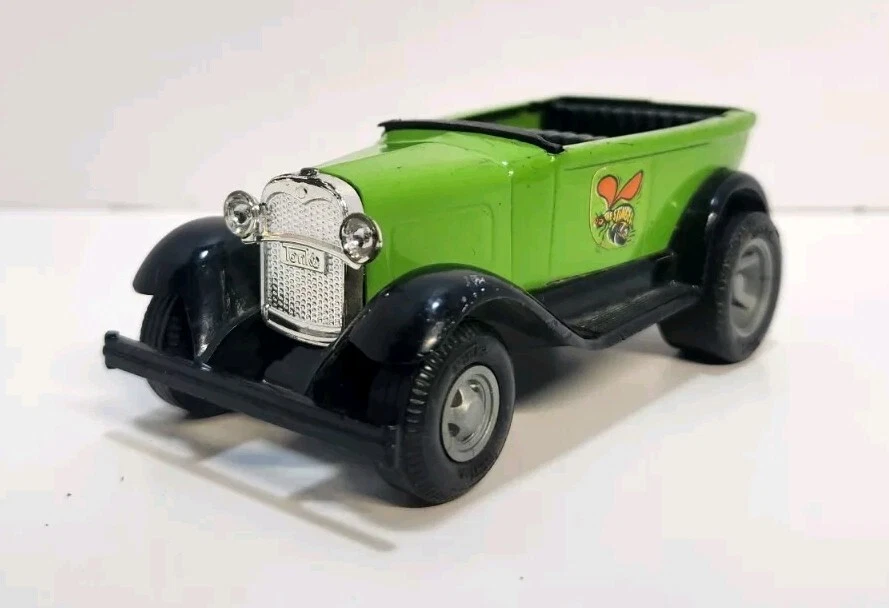 Ford Tonka Stinger Hot Rod modelo A de colección. Coche de juguete verde y negro Foto 2 de 4