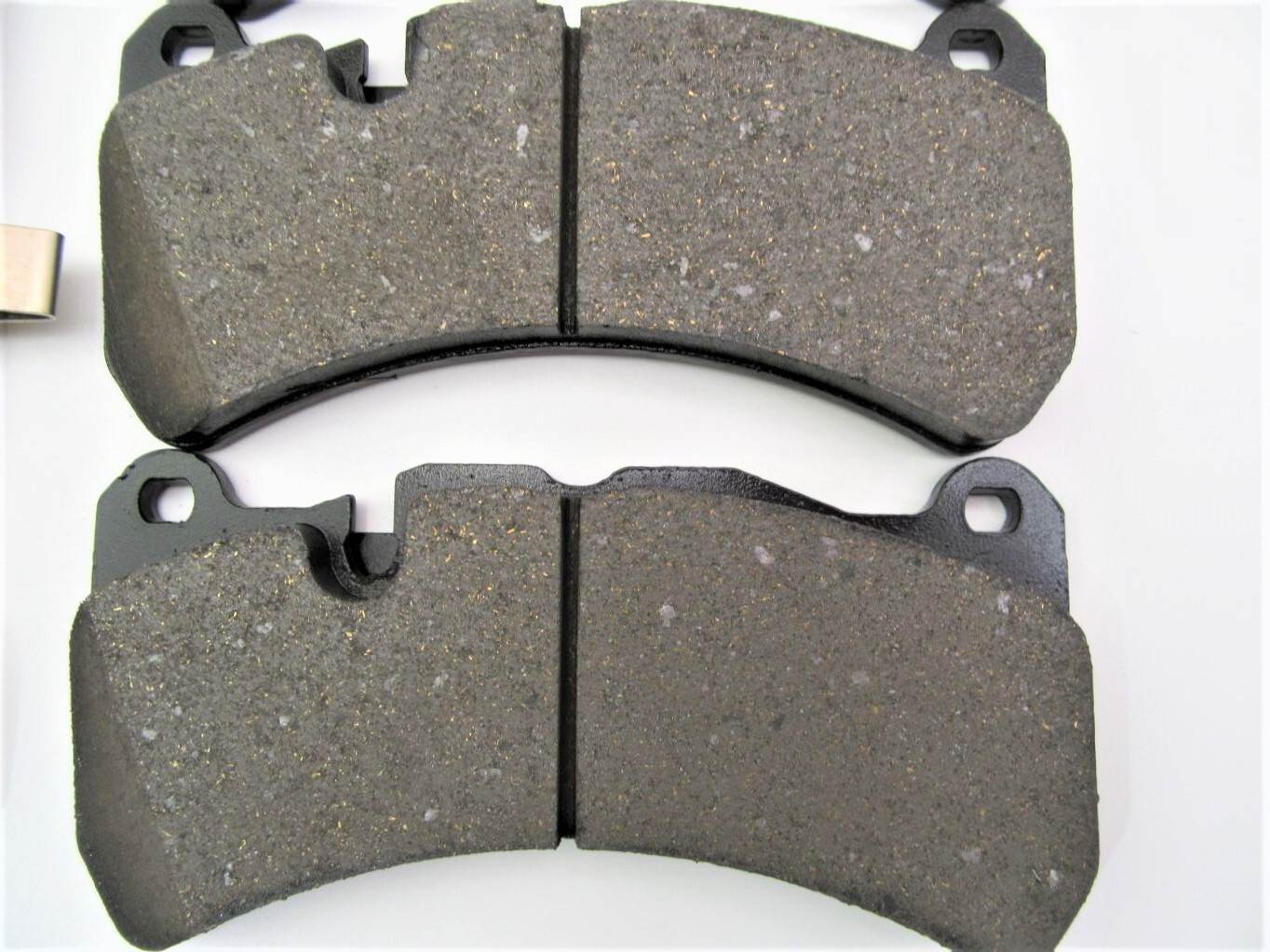 Maserati Ghibli Quattroporte front brake pads rotors filter belt service kit 868