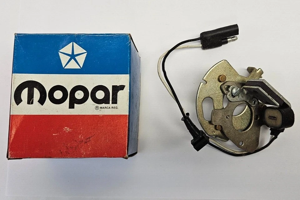 1974-1976 Dodge Plymouth Slant 6 Distributor Breaker Pickup Plate 3656866 NOS. - Image 3 of 4