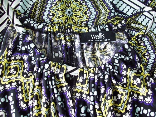 WALLIS MAXI DRESS SIZE 14, Stunning Geometric print long Summer holiday Dress - Picture 3 of 9