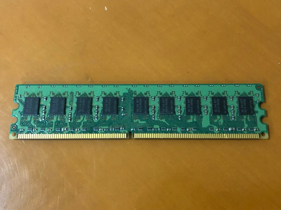 Samsung M391T2953GZ3-CF7 PC2-6400E-666-12-G3 P/N 445166-051 1GB Memory RAM - Image 4 of 4