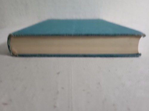 The Complete Illustrated Book of Yoga by Swami Vishnudevananda Hardcover - Picture 5 of 6