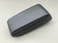 2004-2012 Chevy Colorado Canyon Center Console Lid Armrest Dark Grey Oem 2 2004-2012 Chevy Colorado Canyon Center Console Lid Armrest Dark Grey Oem 2