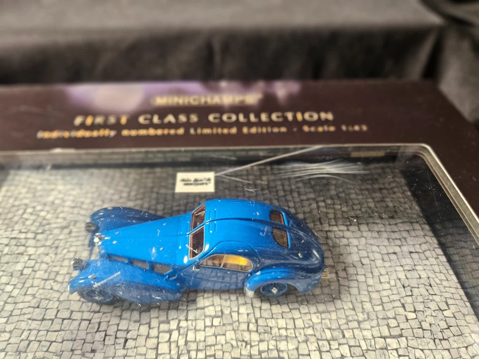 MINICHAMPS 1938 Bugatti 57SC Atlantic 1:43 Scale Inv. #5696 - Image 4 of 4