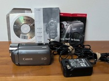 Canon Vixia HF R200A Full HD Video Digital Camcorder Camera 28x Charger Battery