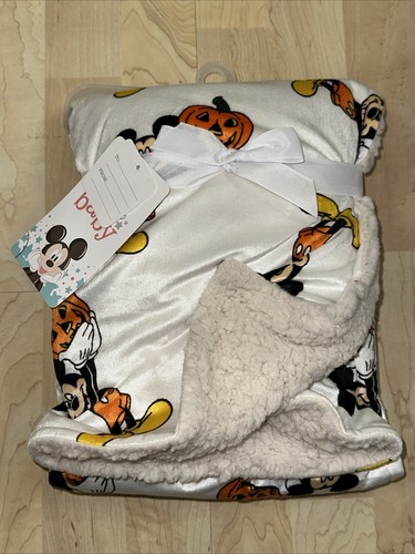 New DISNEY BABY Mickey Mouse Blanket HALLOWEEN Jack-o-Lantern PUMPKIN - Picture 2 of 4