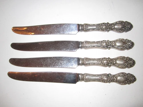 4 WALLACE STERLING SILVER KNIVES 271g TW - MARKED STERLING - 9 1/4" LONG - JC-8