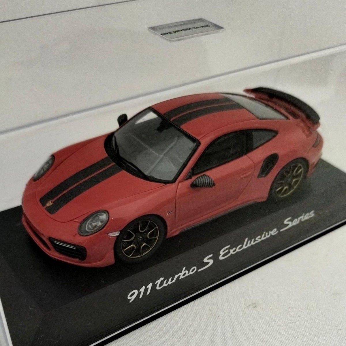 SPARK Minicar 1/43 PORSCHE 911 TURBO S Exclusives Series Red