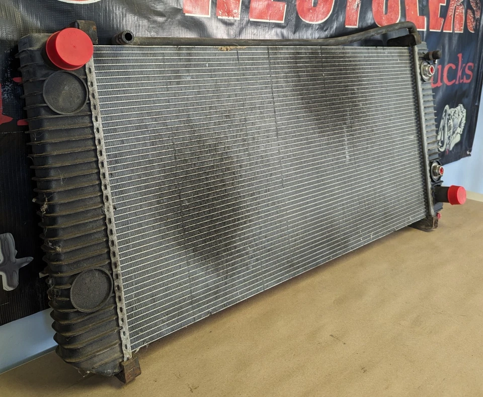 Радиатор дизельный в сборе 2003-2007 Chevy Kodiak GMC Topkick C4500 C5500 Duramax - Изображение 2 из 4