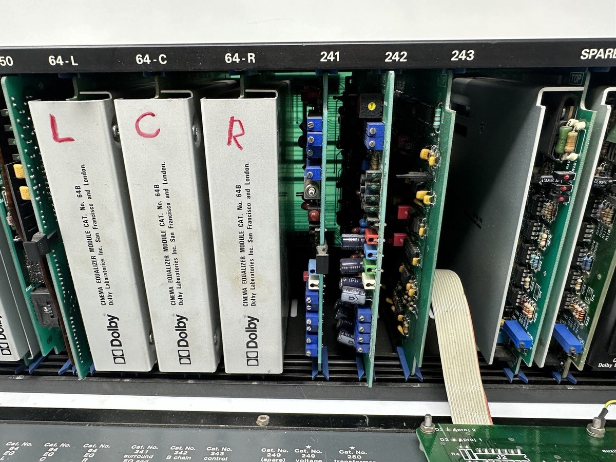 Dolby CP55 Cinema Sound Processor Rack-Mount Dolby Stereo Dolby CP55 Cinema Sound Processor Rack-Mount Dolby Stereo