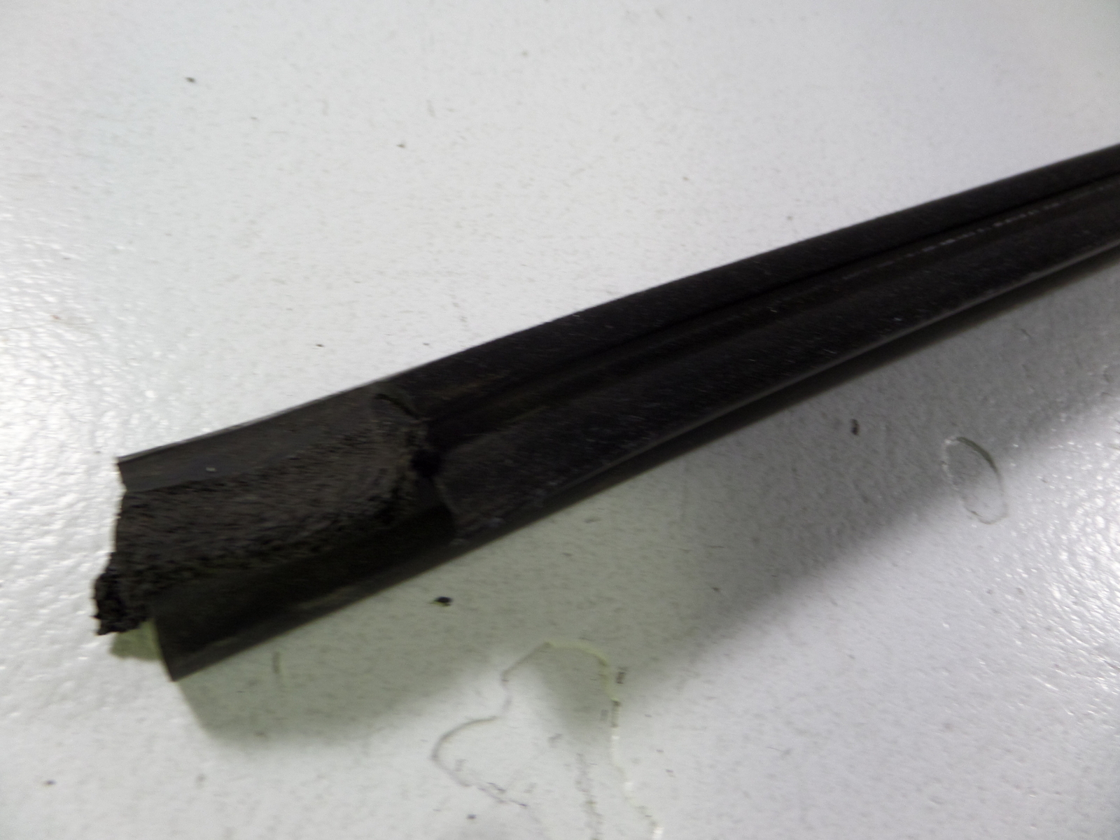 06-13 Bentley Continental Flying Spur Rear Left Door Seal Trim Moulding 07 08 09