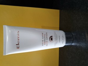 elemis bronzing body lotion
