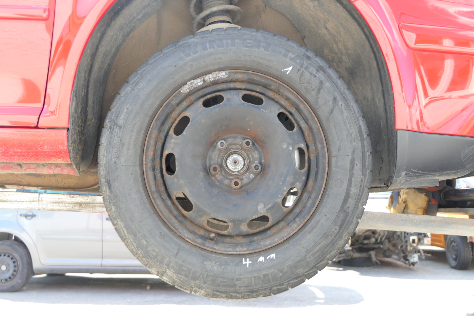 4x VW Golf 4 Bora 195/65 R15 91H Pneumatico Invernale M+S 6jx15H2...