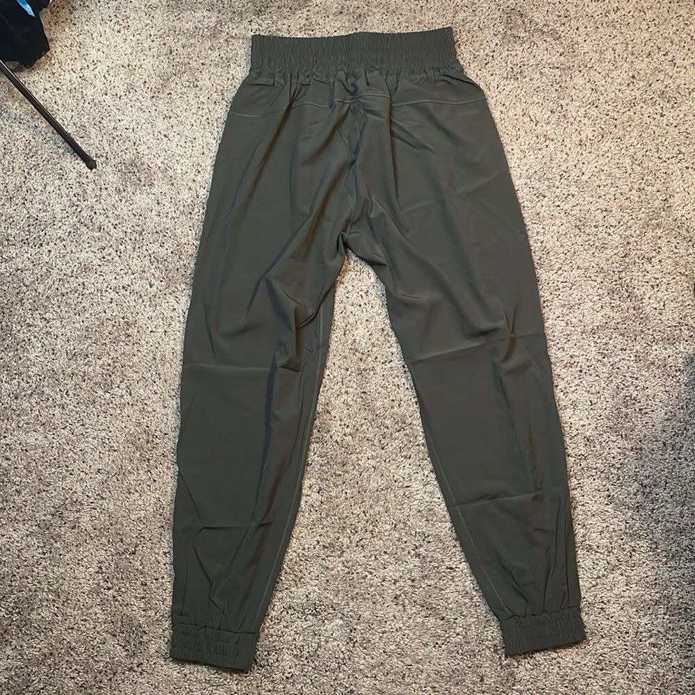 Picture 4 of 6