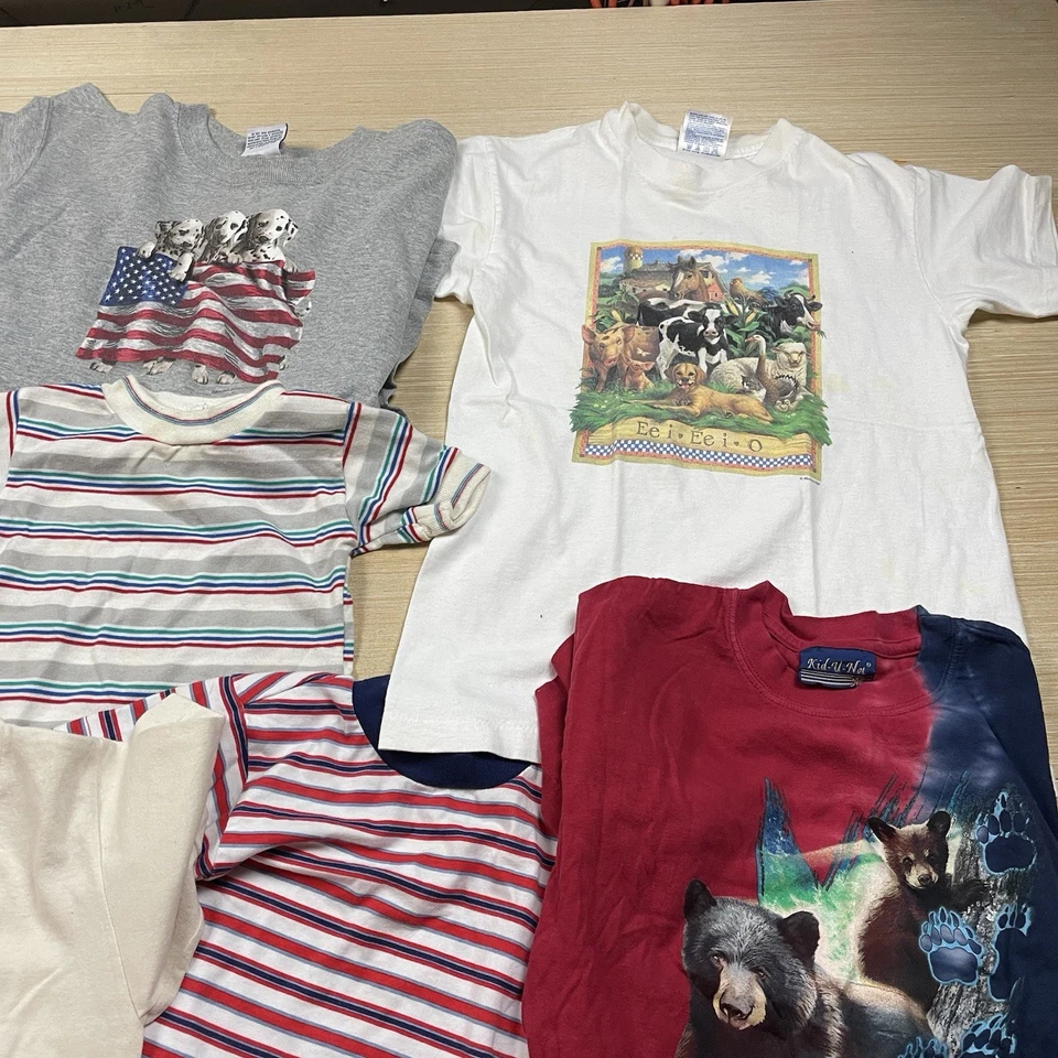 Lote Ropa Bebé Niño Vintage Años 80 90 Prendas para el torso Camisetas Gráfico Healthtex Foto 3 de 4