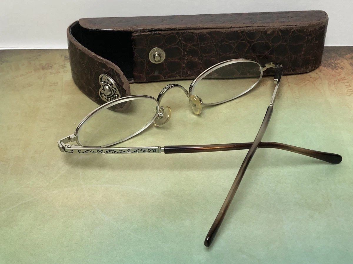 Brighton Hemingway 1.0 Readers with Metal Case Ernest Hemingway Signature Eye Glasses - Tolls – Focusers main image 4