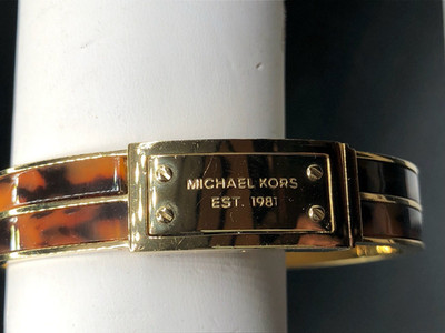 MICHAEL KORS Logo Gold Bangle Bracelet Hinged Belt Buckle