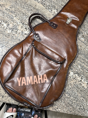 vintage Yamaha Faux Leather guitar bag case Brown