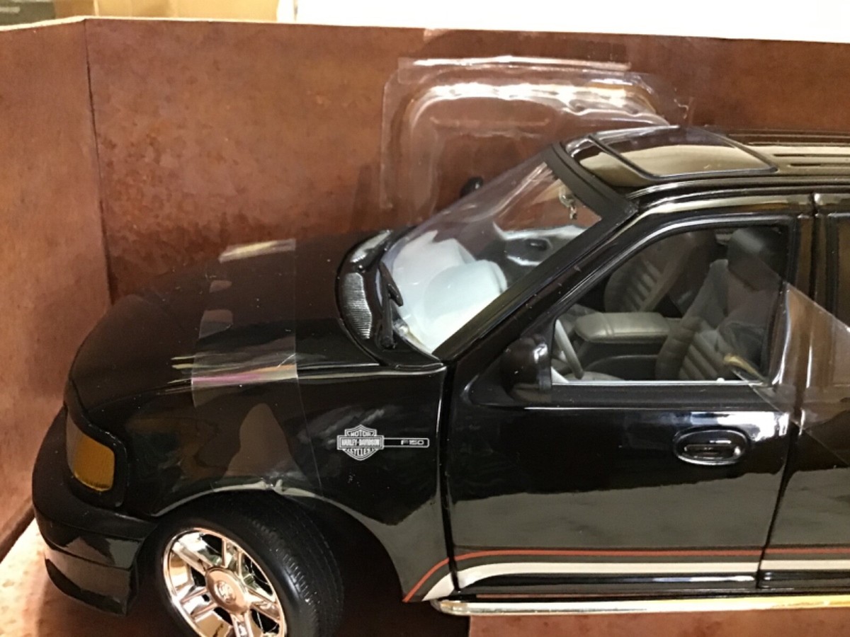 Ertl 2001 Ford F150 Harley Davidson 1:18 Diecast Truck for sale
