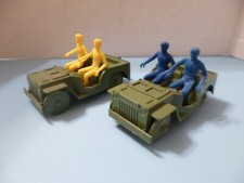 2 MPC PLAYSET ARMY JEEPS