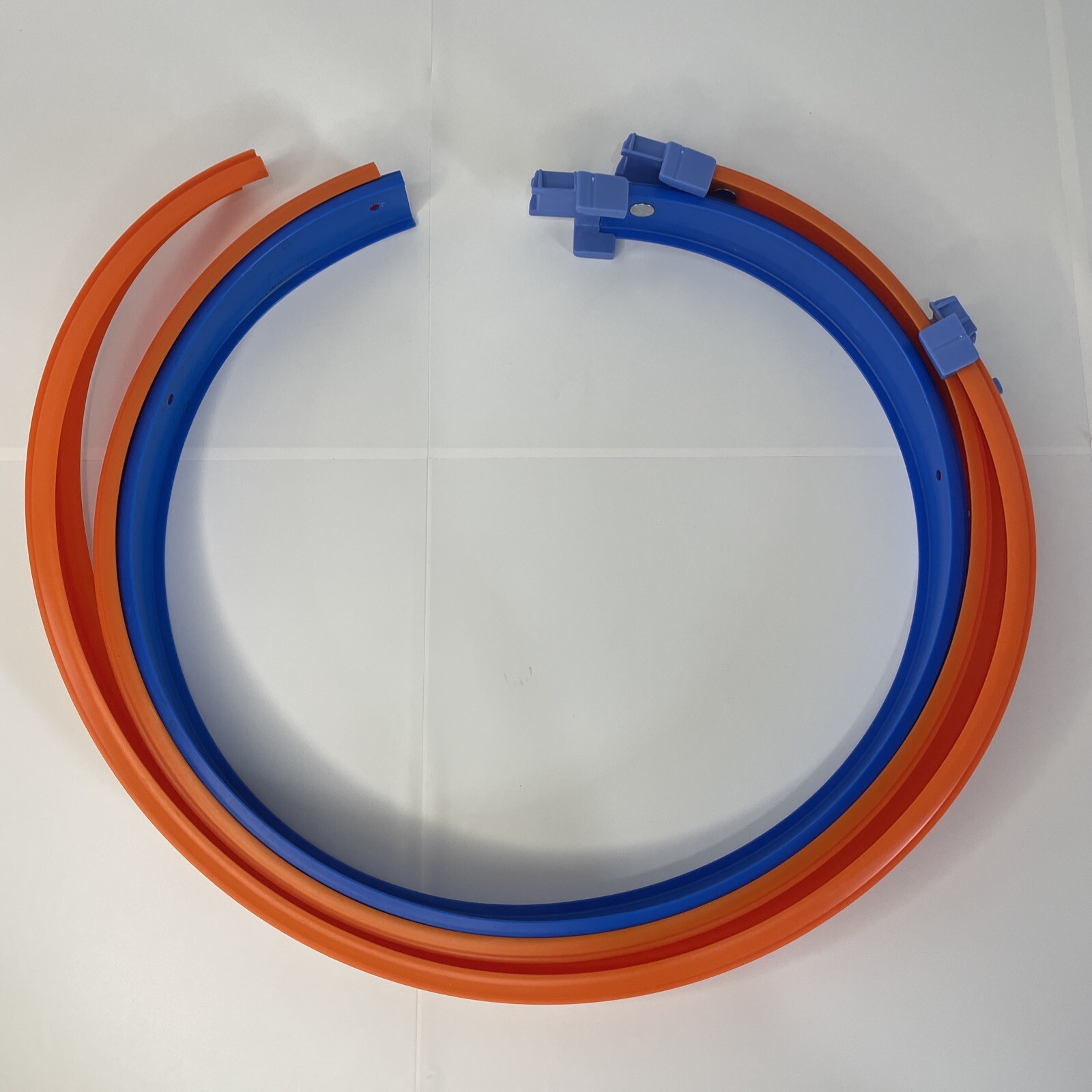 Hot Wheels FTB65 Corkscrew Crash Track Launch Set of 3 Loops