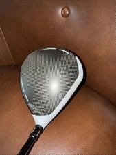 Men's Left Handed TaylorMade SIM Driver with Diamana T+ 60 Regular Shaft / Cover