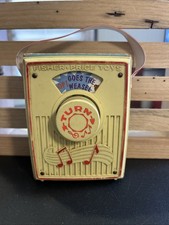 VTG Fisher Price Pocket Radio Music Box Pop Goes The Weasel 1972 Works Great 