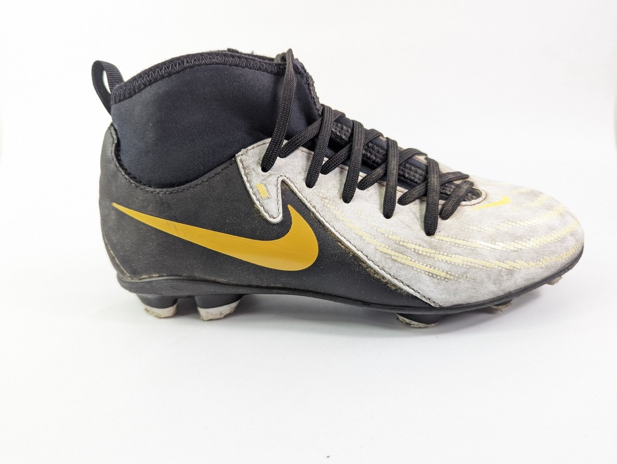 nike phantom football boots black and gold