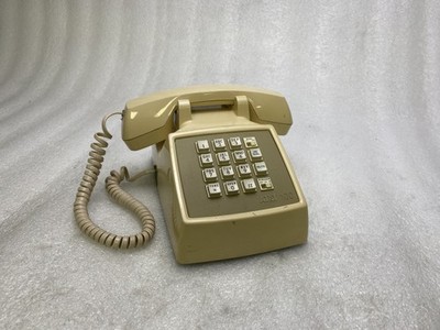 Vintage AT&T Beige Desktop Push Button Telephone 100 Series 90222M