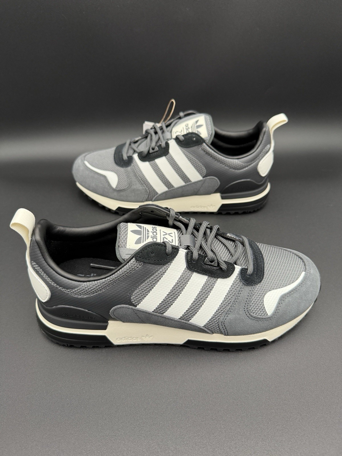 Adidas Originals ZX 700 HD Men's Running Shoe Athletic Sneaker Footwear H01851 thumbnail 13