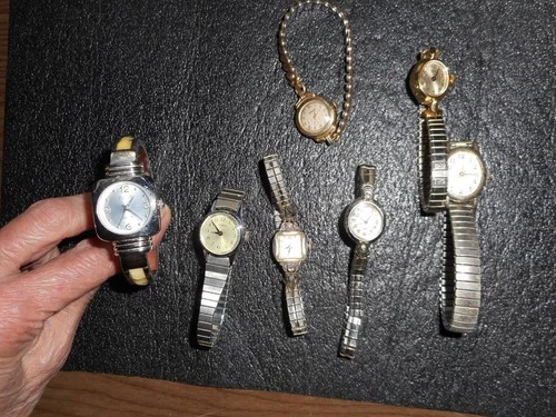 LOT OF 7 MOST VINTAGE ART DECO LADIES WATCHES: TIMEX/ELGIN/CLINTON/STUDIO/AS IS