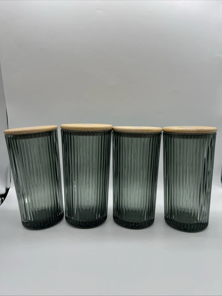 Member's Mark 4 vasos de vidrio con tapas de madera de haya y pajitas de vidrio y cepillo NUEVO EN CAJA Foto 2 de 4