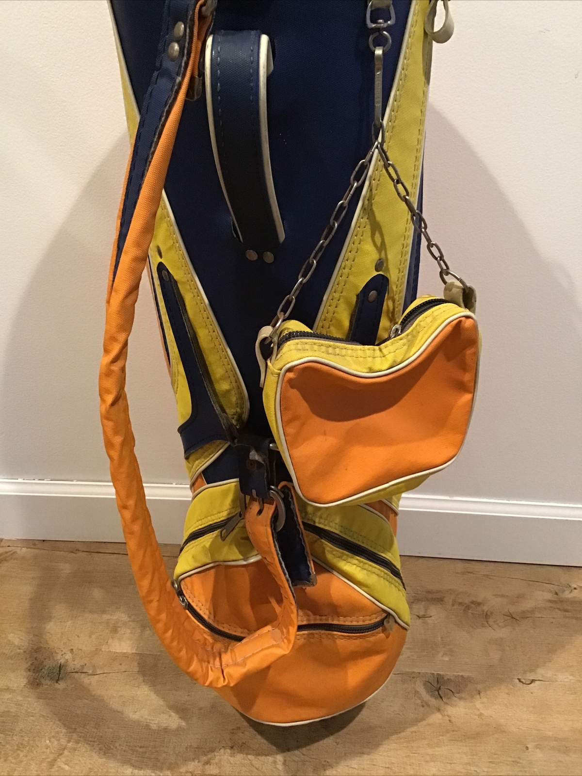Vintage Walter Hagen Retro Carry Golf Bag Canvas Hard Shell Chained Pouch USA