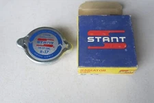 Vintage Stant Radiator Pressure Cap 14-17 lbs for Most Cars 1949-1977 (R-17)
