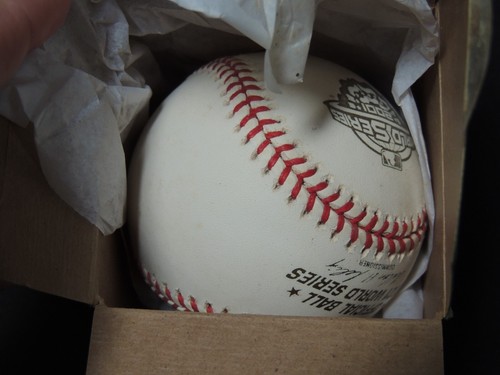 Nueva York Yankee Baseball Memorabilia Deportiva Serie Mundial Pelota y Surtido - Imagen 4 de 12