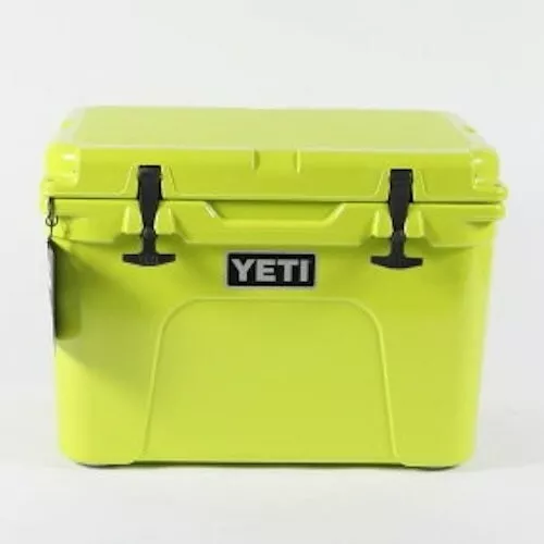 YETI Tundra 35 Cooler - Hike & Camp