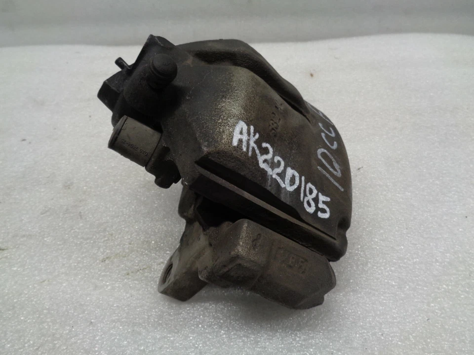 Pinza de freno delantera derecha del lado del pasajero Volkswagen CC 2009-2017 AK220185 Foto 4 de 4