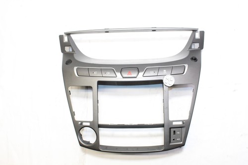 2018 Ssangyong Turismo Armaturenbrett Mittelkopfeinheit Surround Trim Hazard 76561-21100